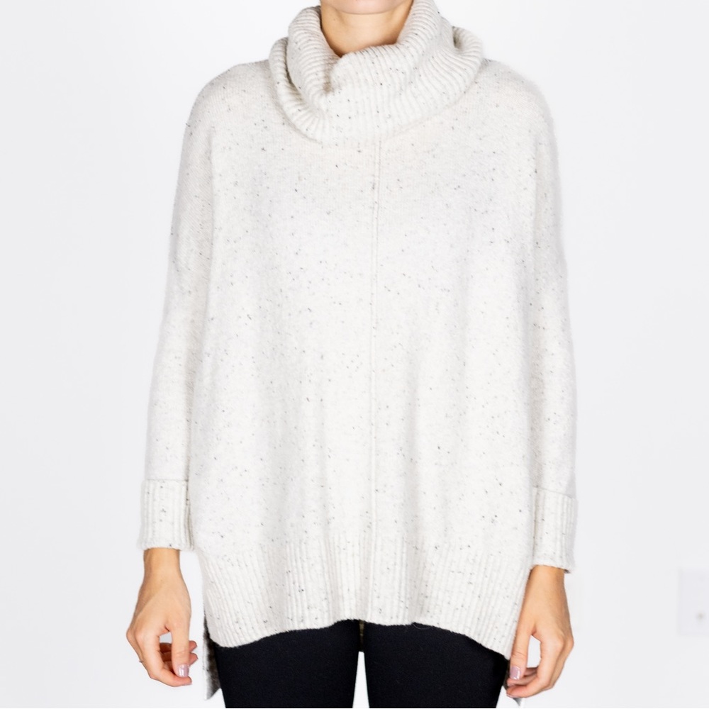 XS turtle neck sweater